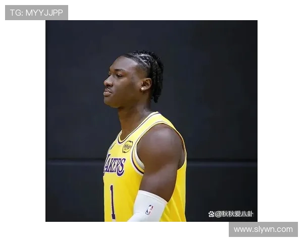 2020年NBA精彩对决雄鹿与湖人巅峰对决回顾与分析